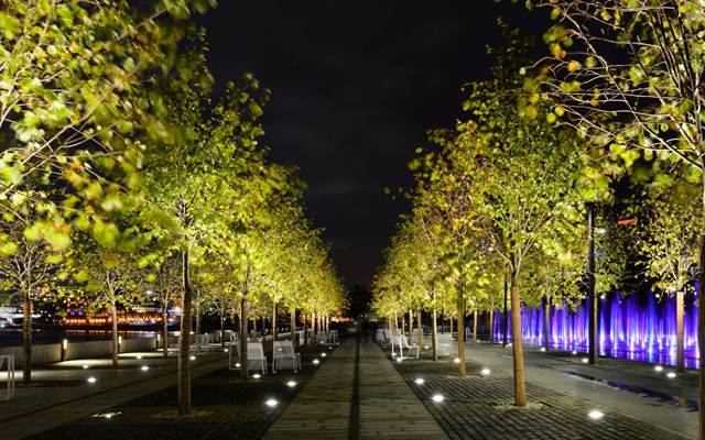 07-Krymskaya-embankment-by-Wowhaus